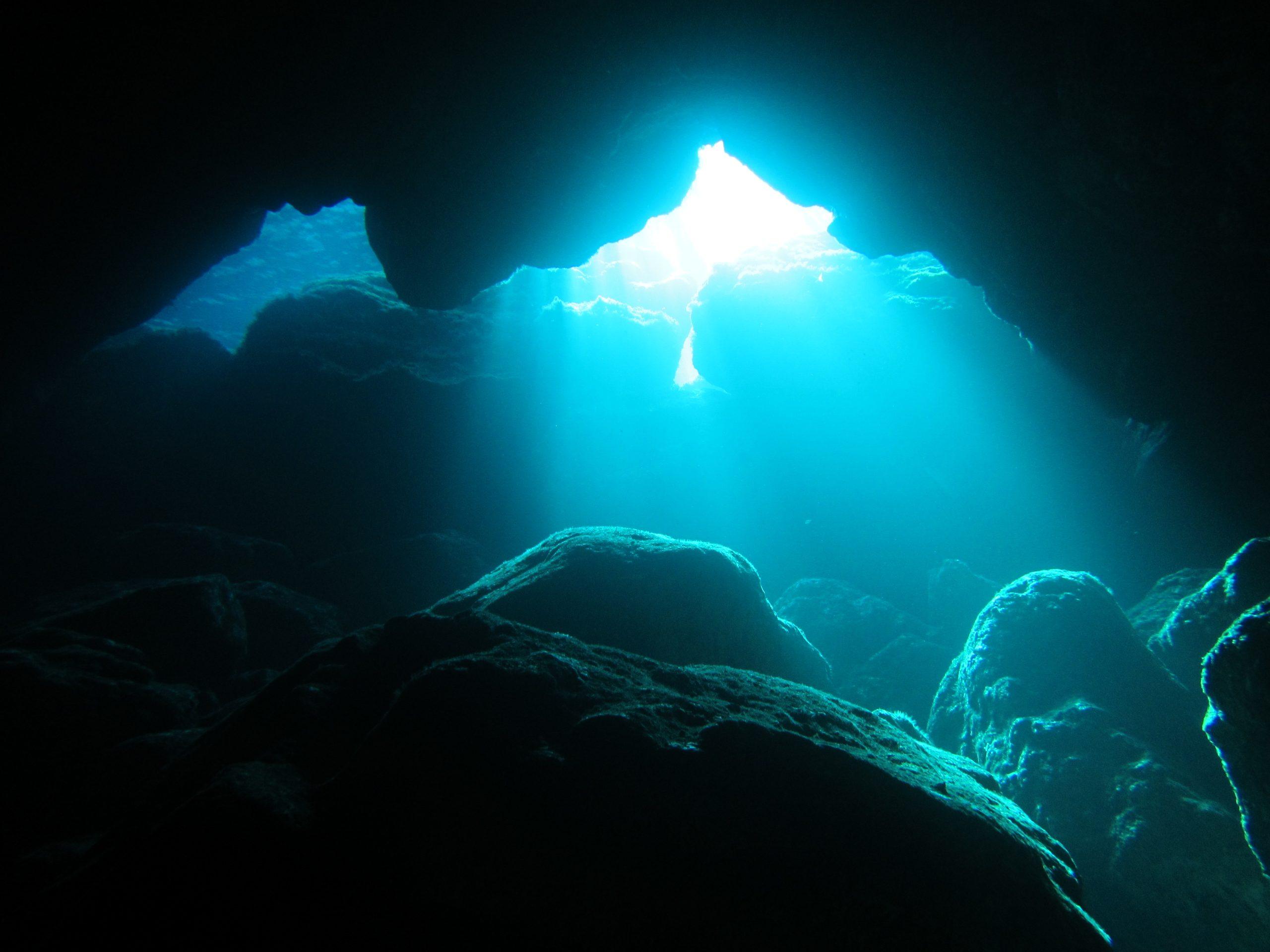 Lightning Corner - Son Bou Scuba